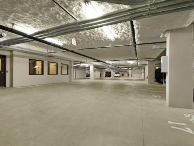 04_parking_garage.jpg